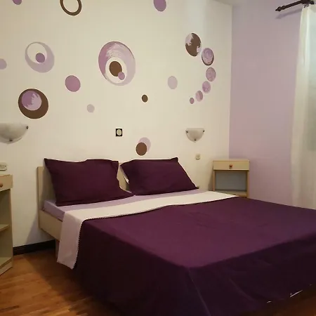 Natalija Apartment *