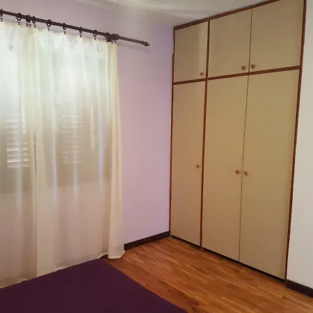 Natalija アパート