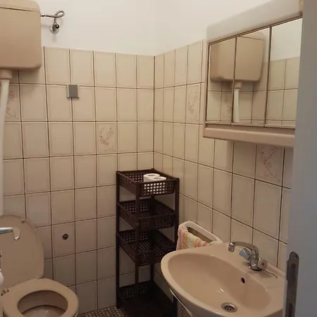 アパート Natalija オレビック